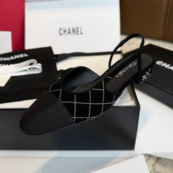 CHANEL 25C Ballet shoes