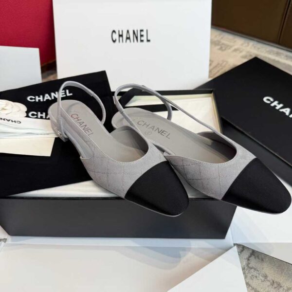 CHANEL 25C Ballet shoes