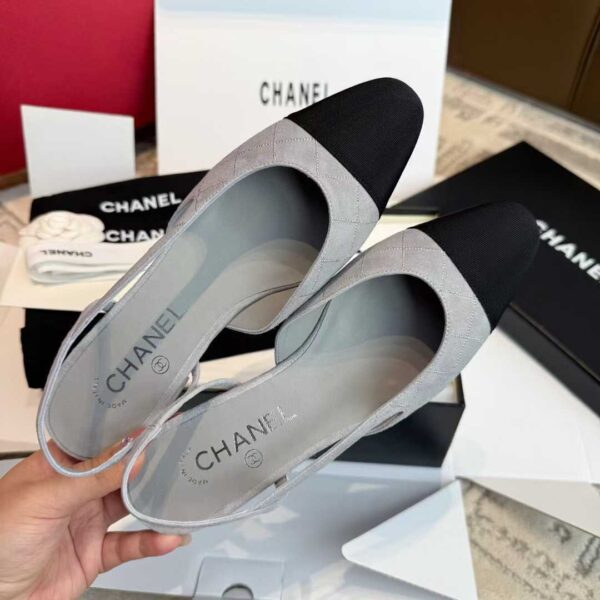 CHANEL 25C Ballet shoes