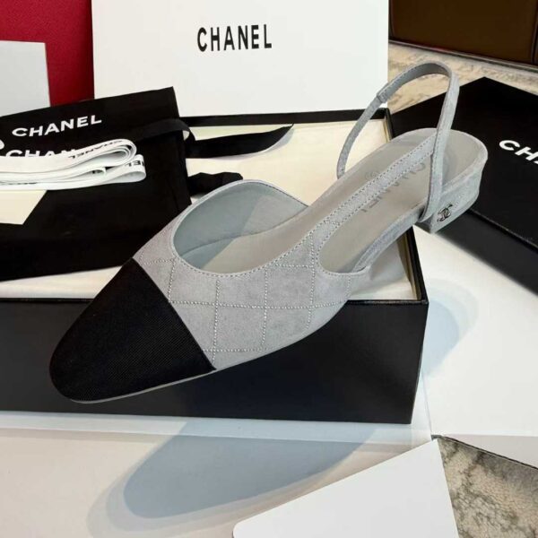 CHANEL 25C Ballet shoes
