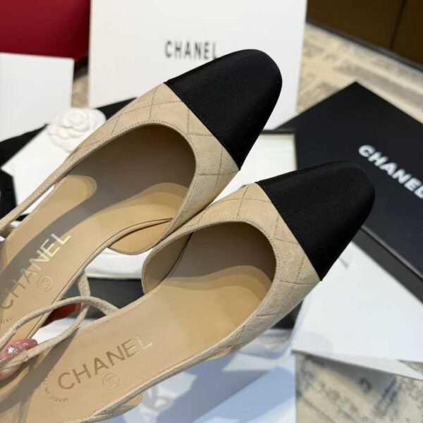CHANEL 25C High heels