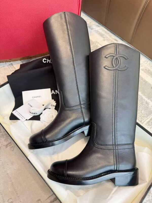 CHANEL Knight boots