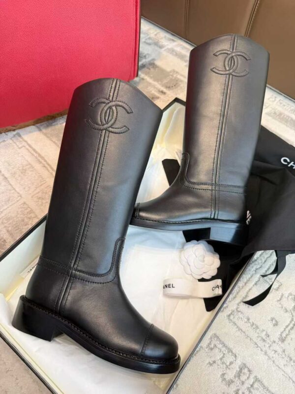 CHANEL Knight boots