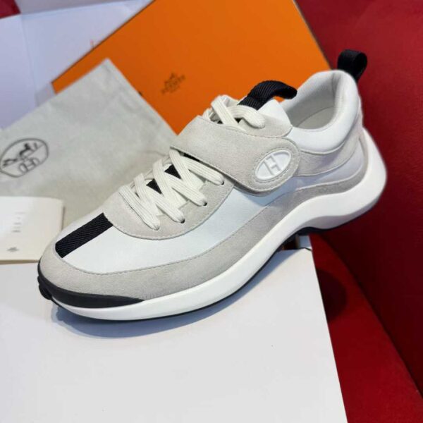 HERMES Sneakers