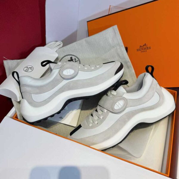 HERMES Sneakers