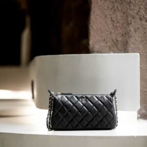 CHANEL Chain armpit bag