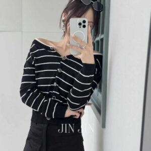 CHANEL Knitted cardigan