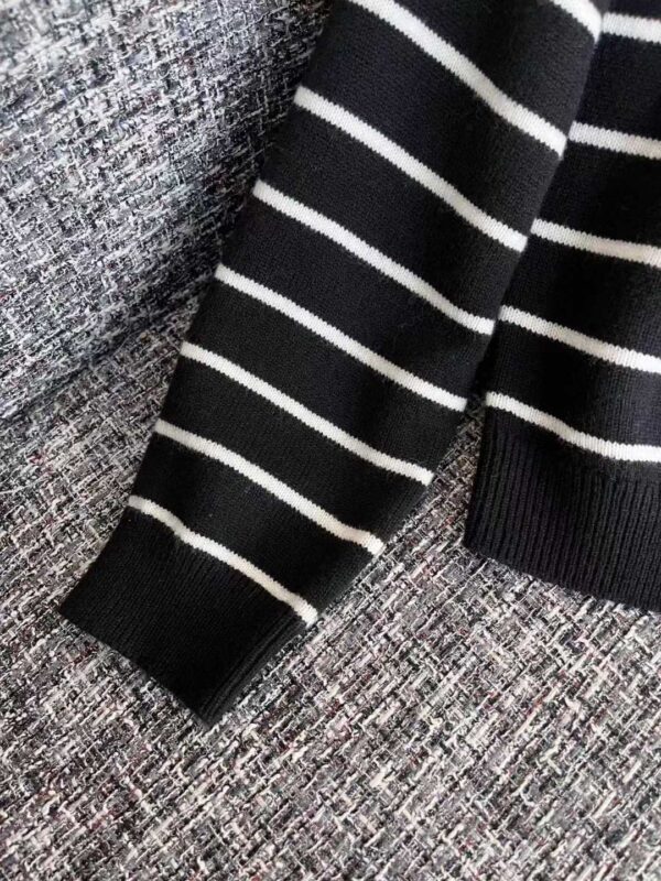 CHANEL Knitted cardigan