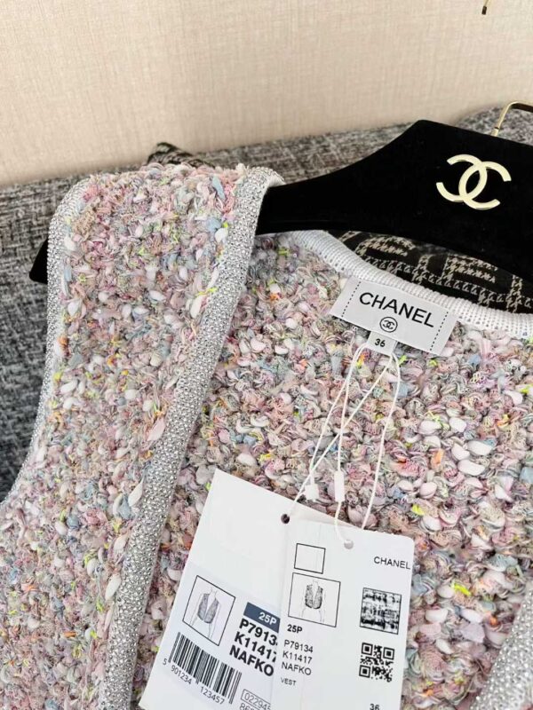 CHANEL Thick vests