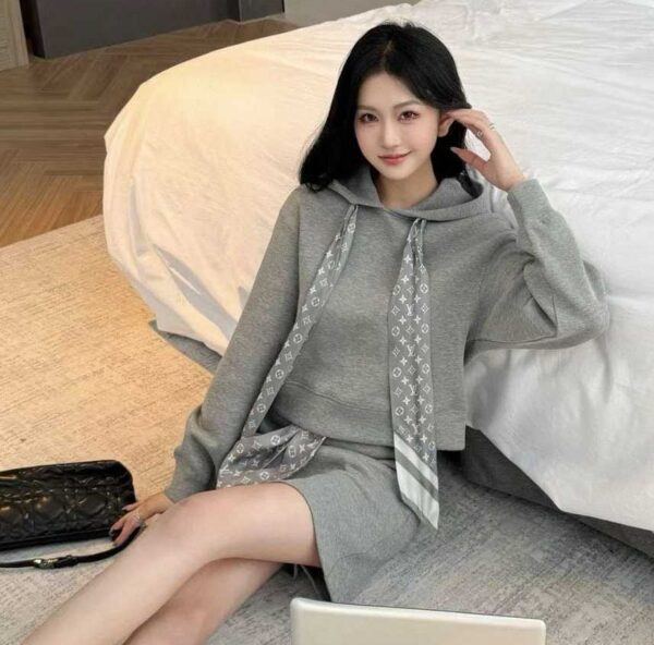 LOUIS VUITTON 25 Sweatshirt