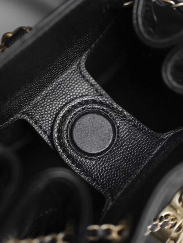 CHANEL 25 medium backpack