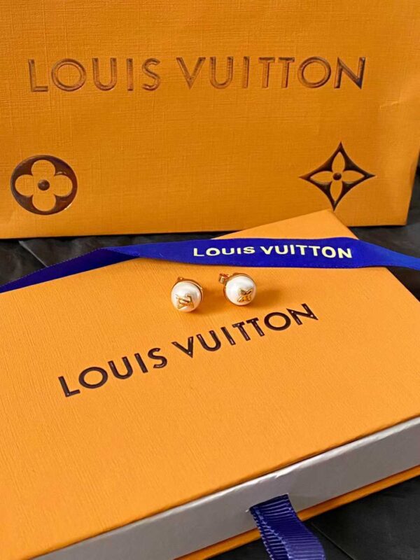 LOUIS VUITTON Earrings