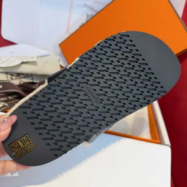 HERMES Second uncle Mao slippers