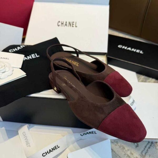 CHANEL 25C Flat shoes