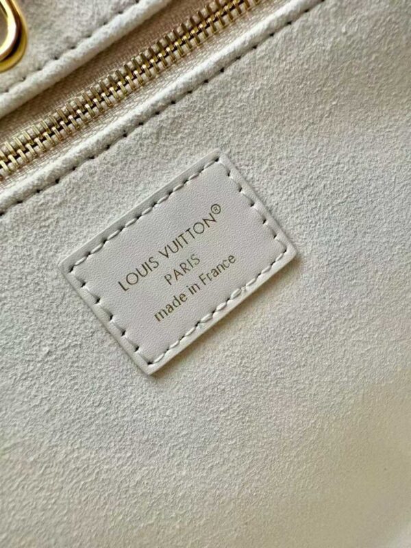 LOUIS VUITTON OnTheGo PM M25770