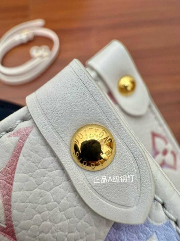 LOUIS VUITTON OnTheGo PM M25770