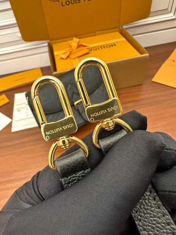 LOUIS VUTTON Diane Satchel M46386