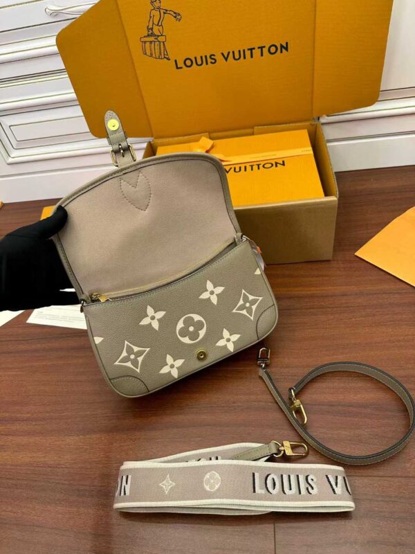 LOUIS VUTTON Diane Satchel M46583