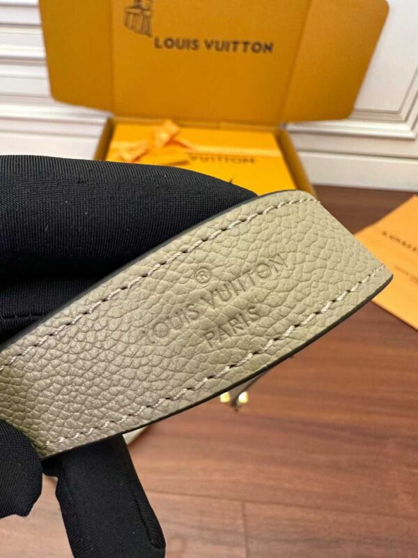 LOUIS VUTTON Diane Satchel M46583