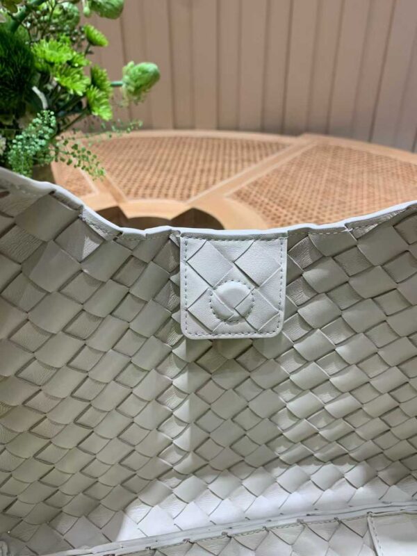 BOTTEGA  VENETA CAMPANA