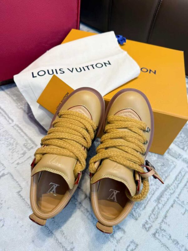 LOUIS VUITTON Vintage hiking boots