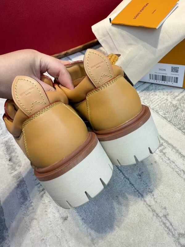 LOUIS VUITTON Vintage hiking boots