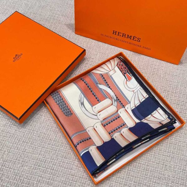 HERMES Silk scarf