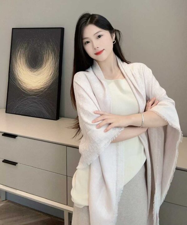 DIOR Shawl