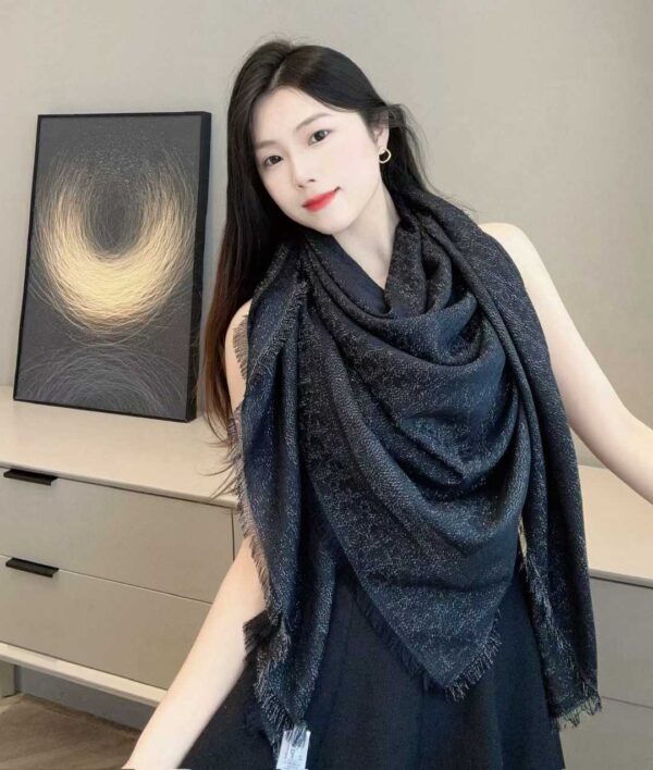 DIOR Shawl