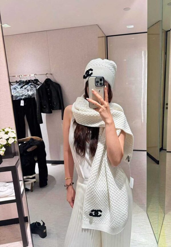 CHAENL Scarf two piece set