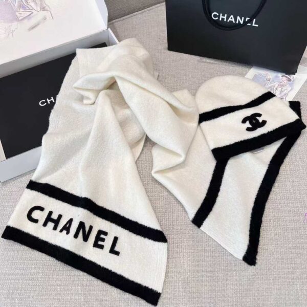 CHANEL Scarf two piece set