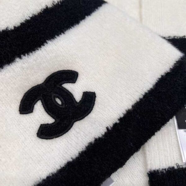 CHANEL Scarf two piece set
