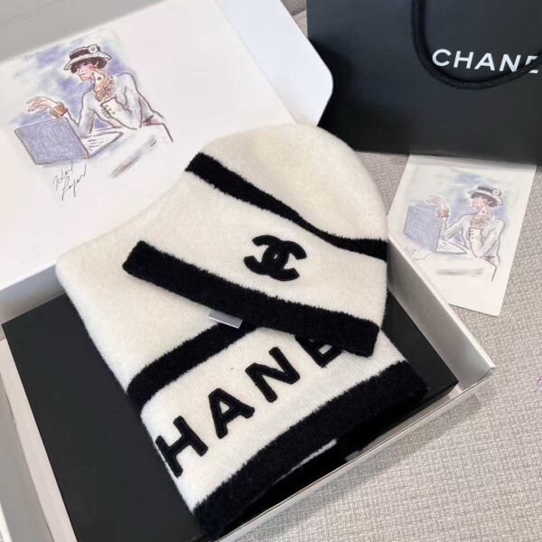 CHANEL Scarf two piece set