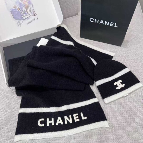 CHANEL Scarf two piece set