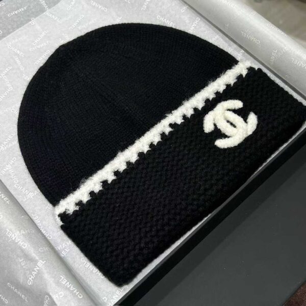 CHANEL Tweed knitted cashmere set