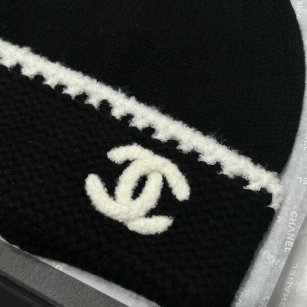 CHANEL Tweed knitted cashmere set