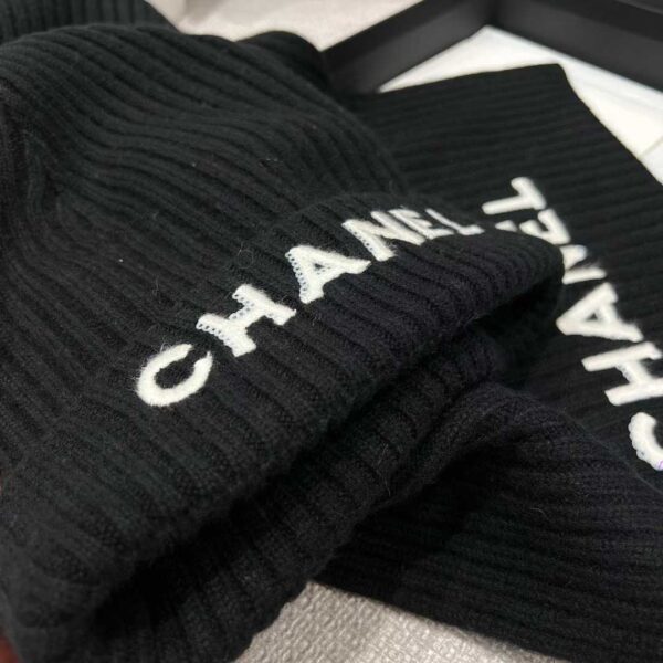 CHANEL Knitted two-piece set