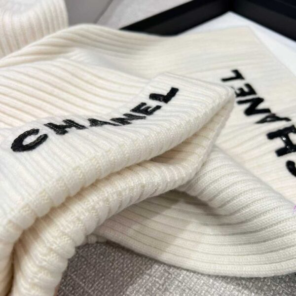 CHANEL Knitted two-piece set