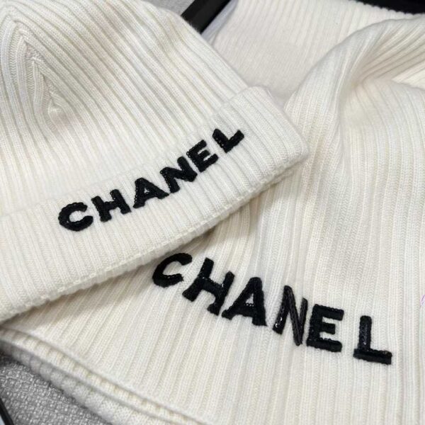 CHANEL Knitted two-piece set