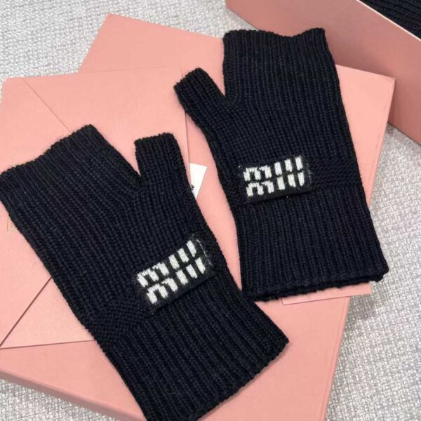 MIUMIU Knitted three-piece set