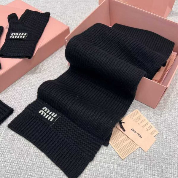 MIUMIU Knitted three-piece set