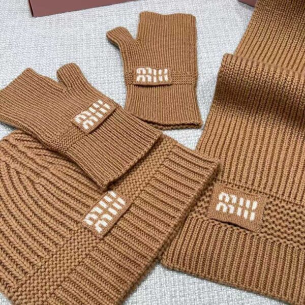 MIUMIU Knitted three-piece set