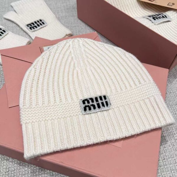 MIUMIU Knitted three-piece set