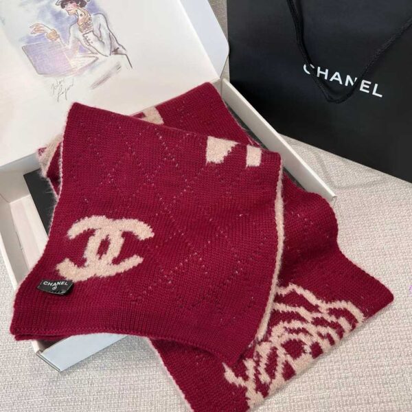 CHANEL Scarf