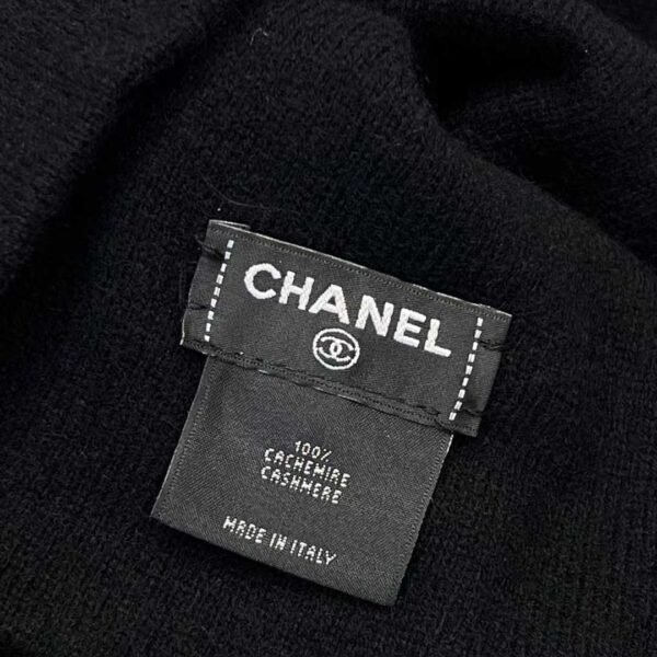 CHANEL Cold hat