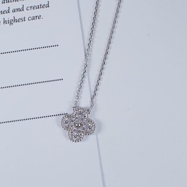 Van Cleef & Arpels necklace