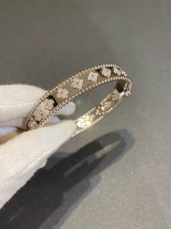 Van Cleef & Arpels bracelet