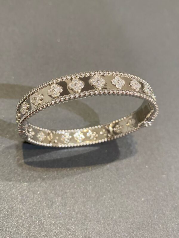 Van Cleef & Arpels bracelet