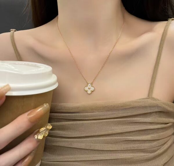 Van Cleef & Arpels necklace