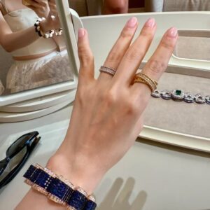 Van Cleef & Arpels ring